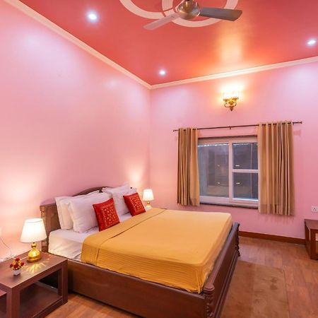 Stayvista At Maple Farms With Pool, Bbq & Bonfire Sohna Екстер'єр фото