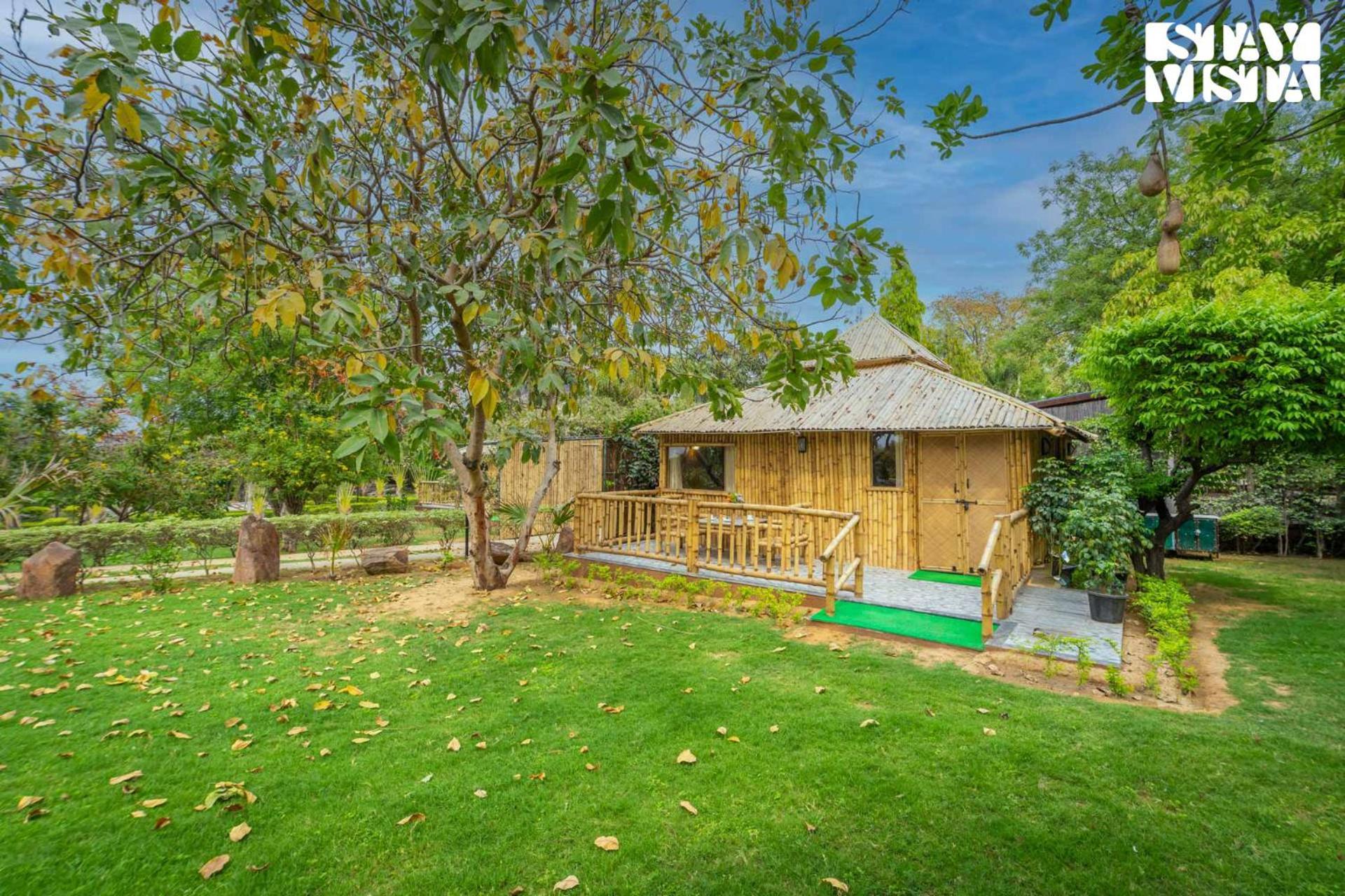 Stayvista At Maple Farms With Pool, Bbq & Bonfire Sohna Екстер'єр фото