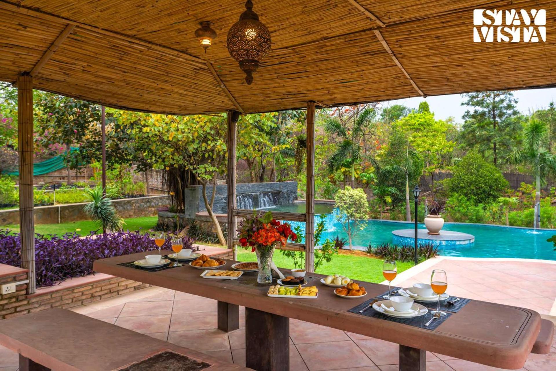 Stayvista At Maple Farms With Pool, Bbq & Bonfire Sohna Екстер'єр фото