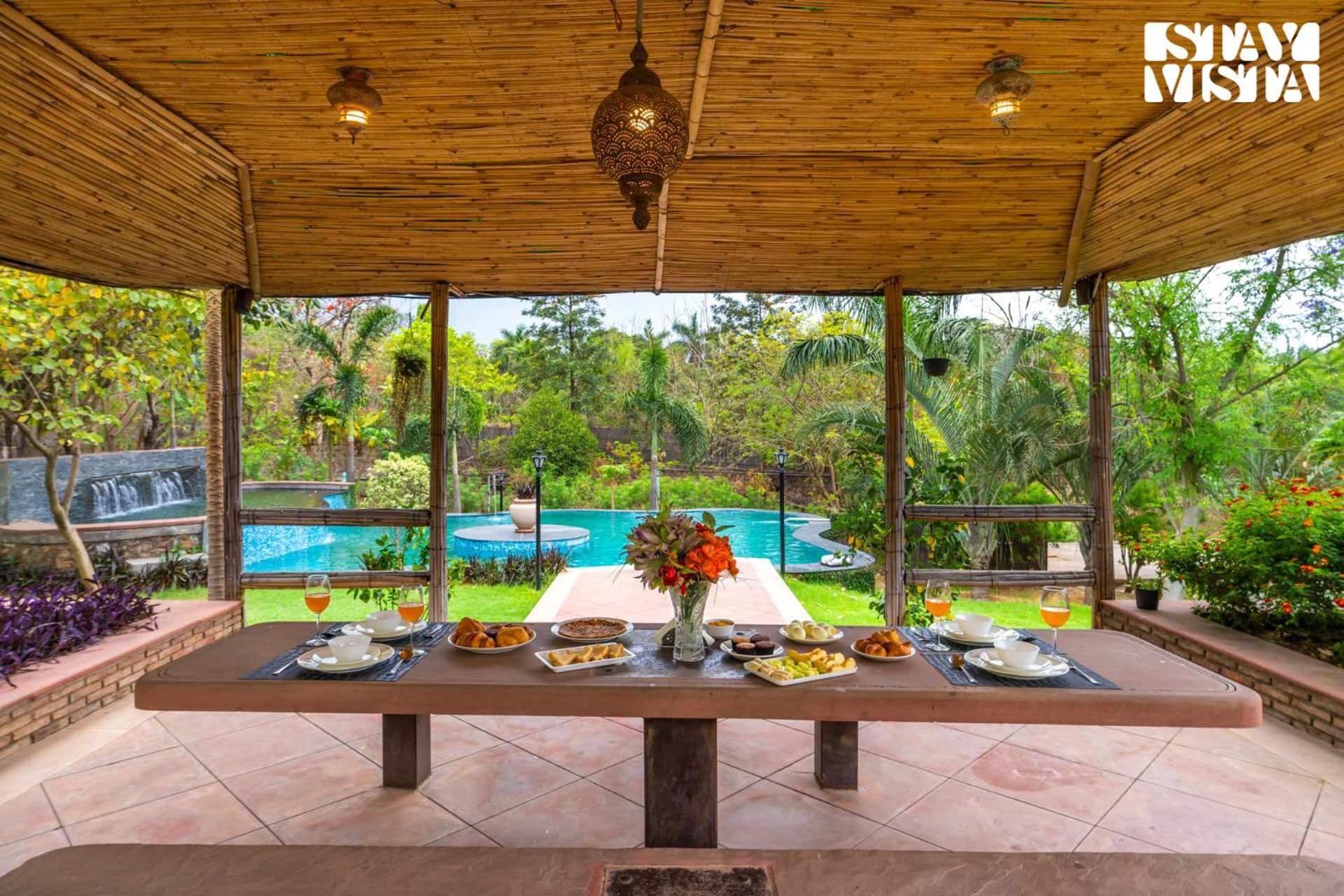 Stayvista At Maple Farms With Pool, Bbq & Bonfire Sohna Екстер'єр фото